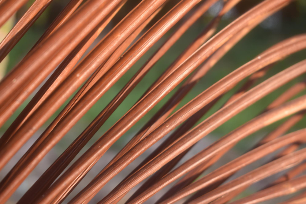 Entenda a diferença entre cobre e cobre eletrolítico: Qual deles é essencial para seu projeto
